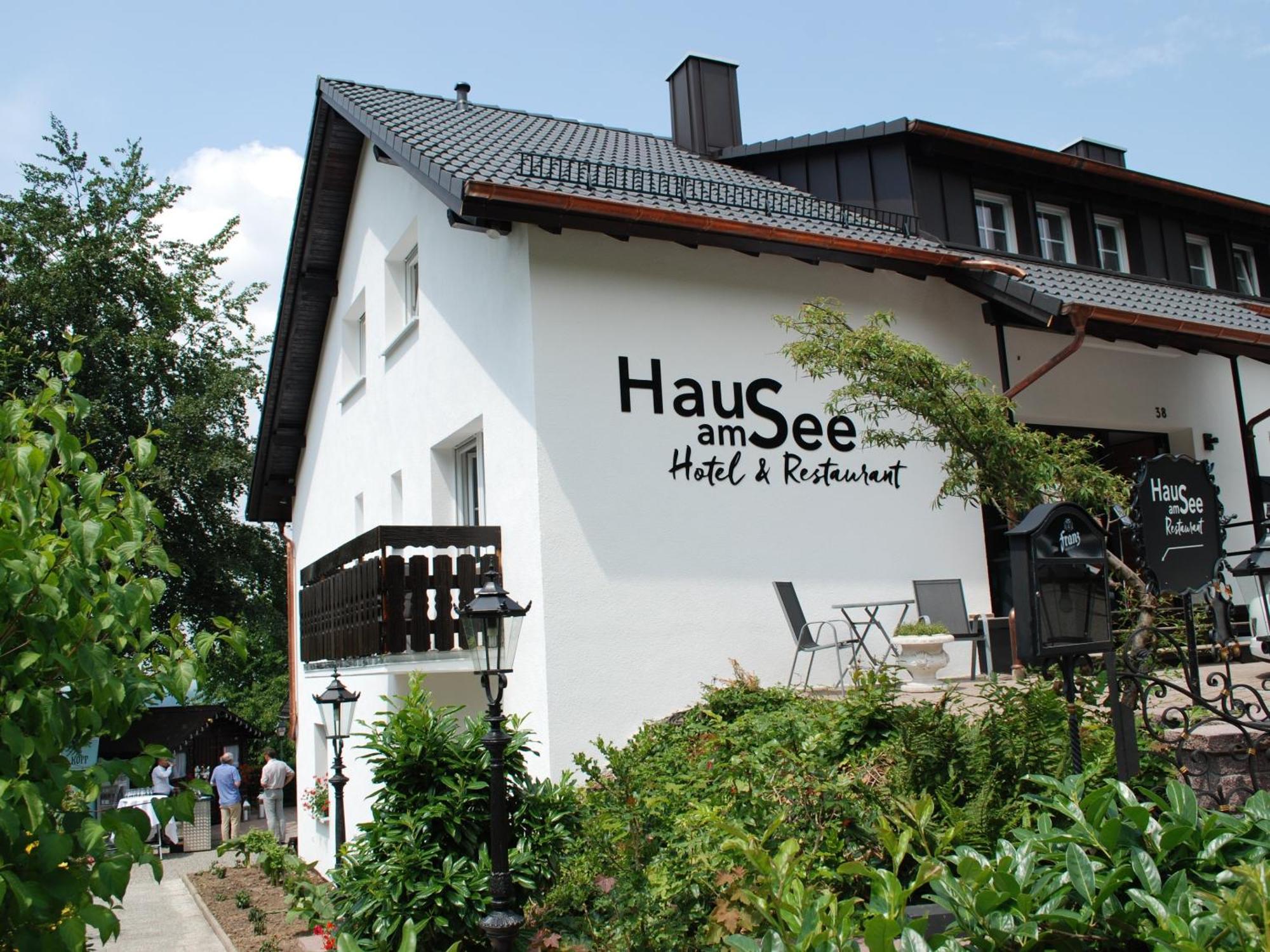 Das Haus Am See Hotel Sinzheim Bagian luar foto